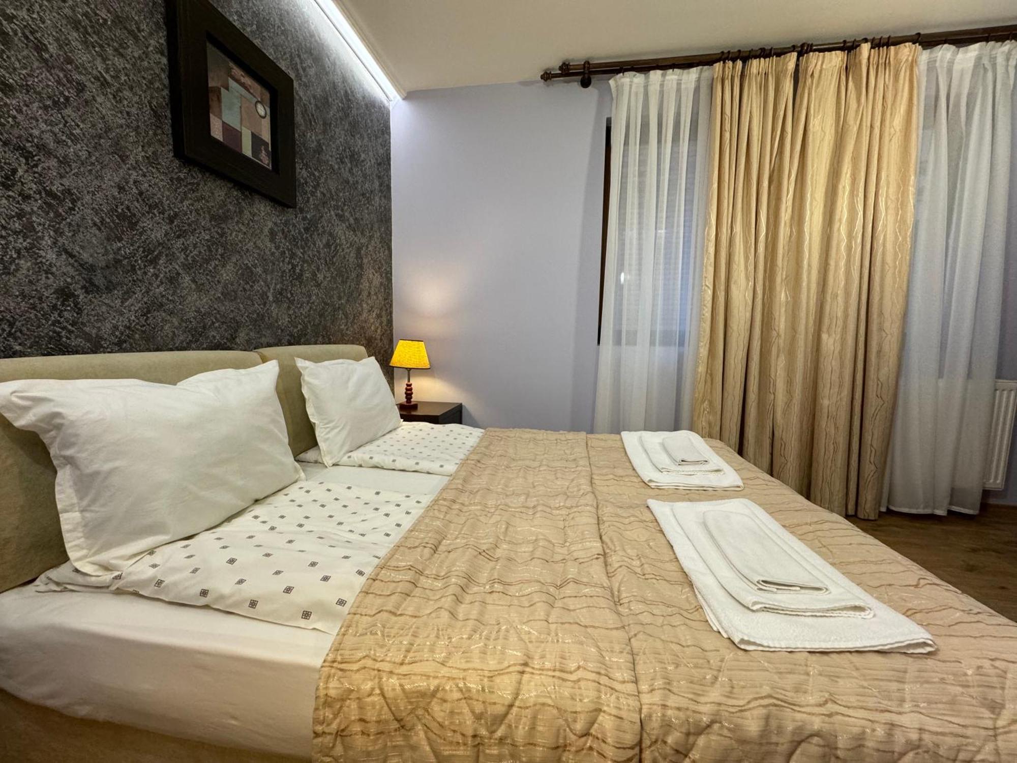 Family Hotel Eterno Цигов-Чарк Экстерьер фото