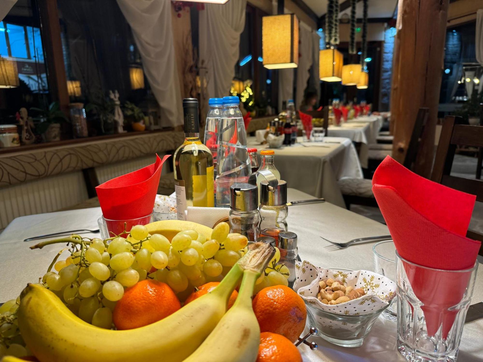 Family Hotel Eterno Цигов-Чарк Экстерьер фото