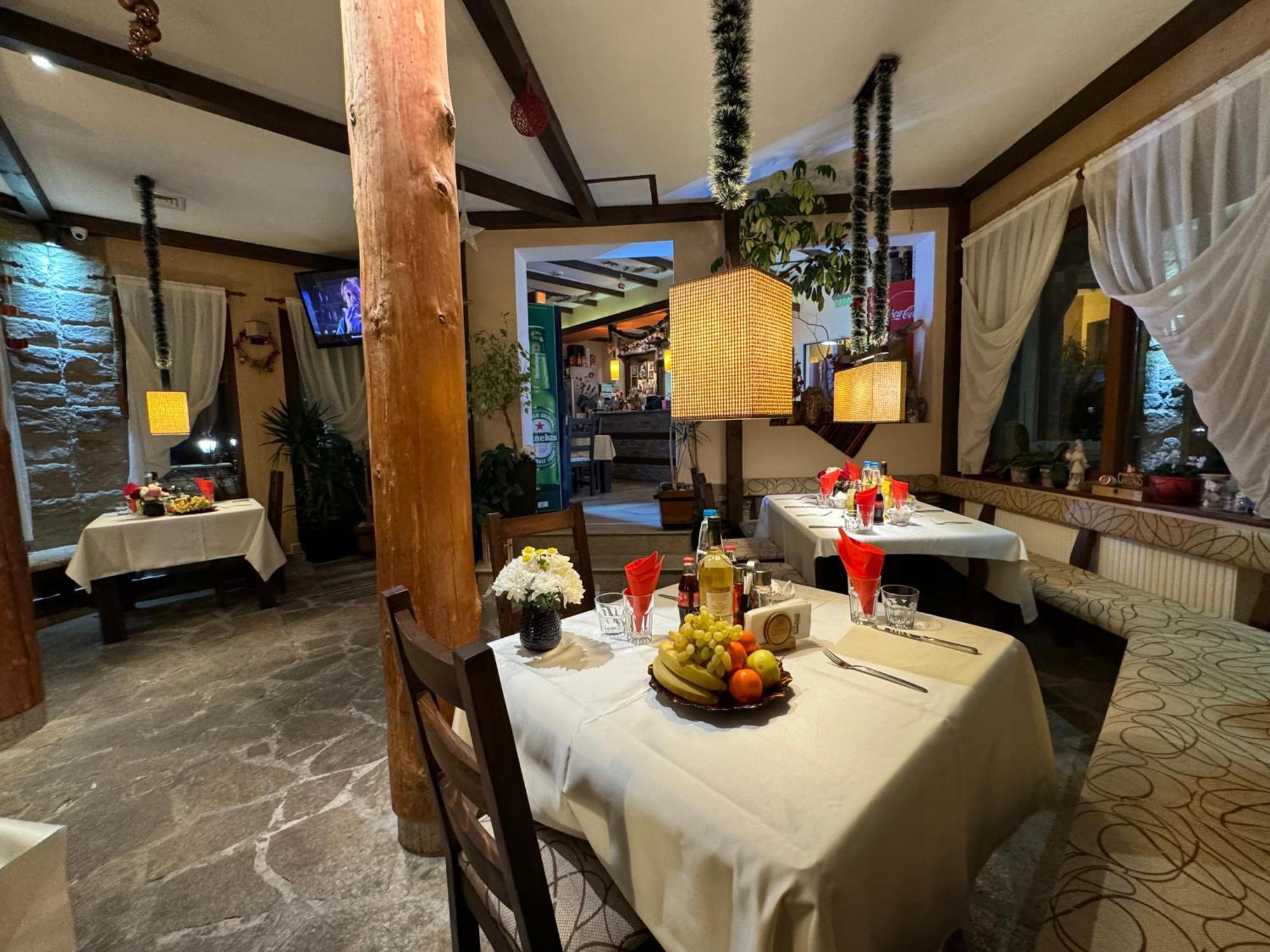 Family Hotel Eterno Цигов-Чарк Экстерьер фото
