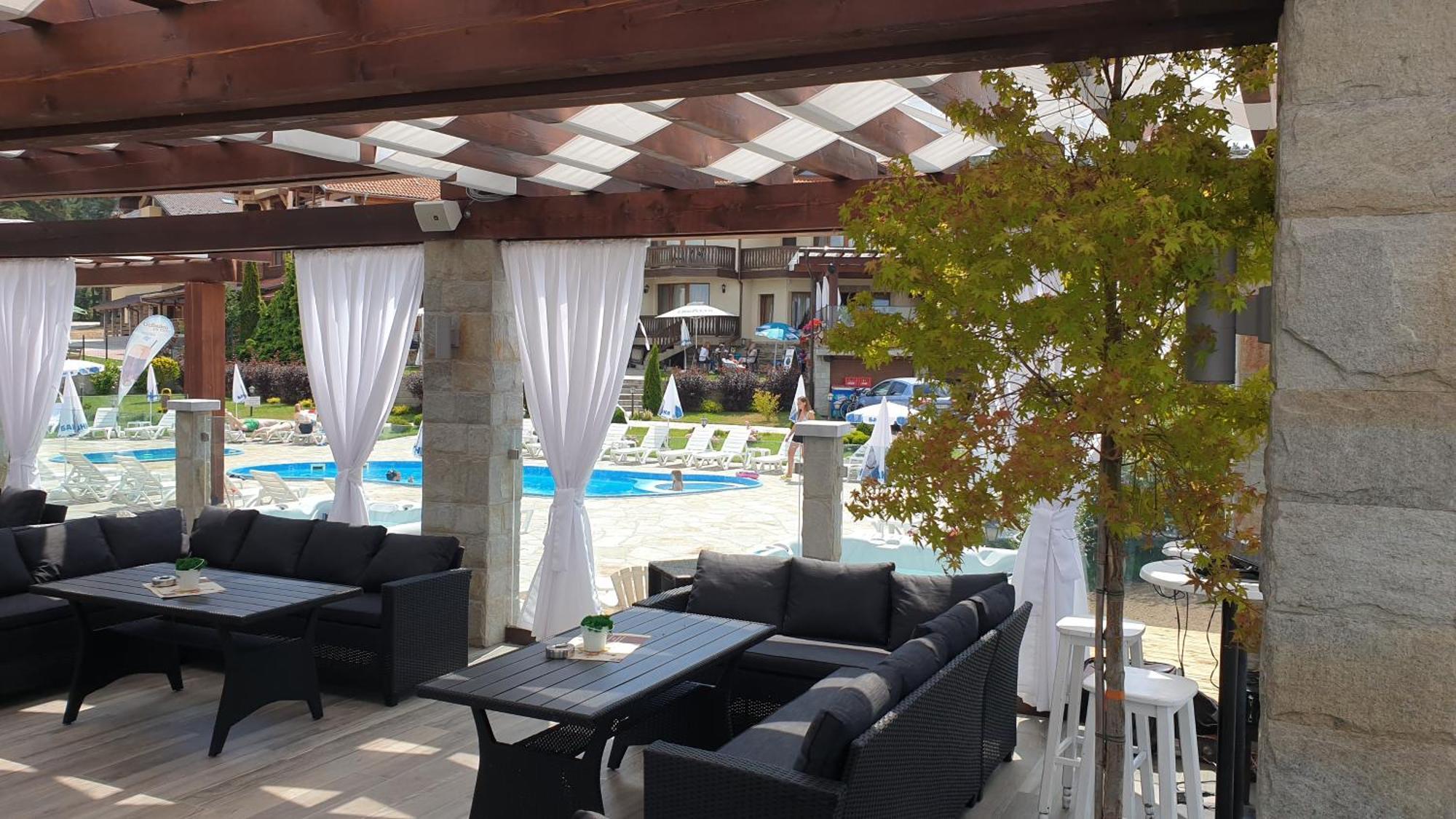 Family Hotel Eterno Цигов-Чарк Экстерьер фото