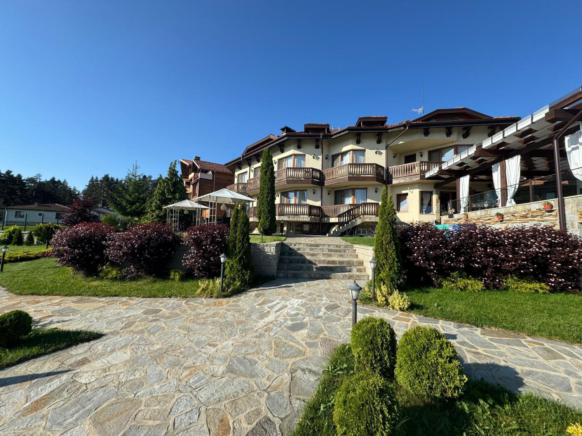 Family Hotel Eterno Цигов-Чарк Экстерьер фото